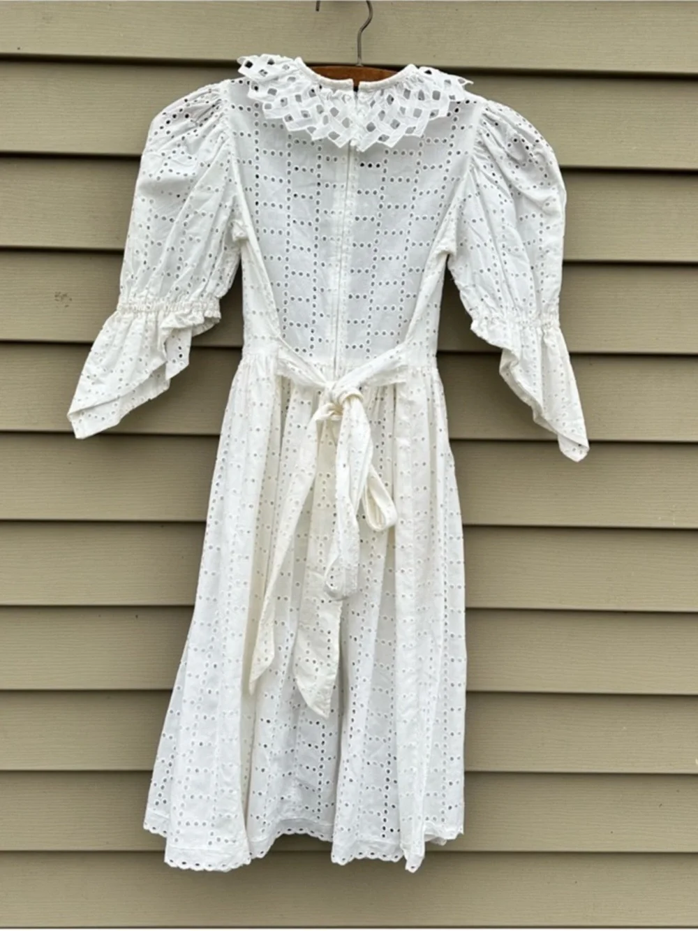 Vintage white eyelet dress girls size 8 bell sleeves cottagecore